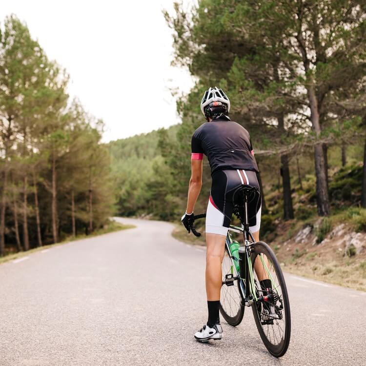 An image of cyclist.